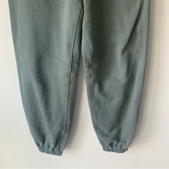 Lululemon Athletica Loungeful Classic-Fit Jogger Sweatpants Size Medium - Picture 2 of 11